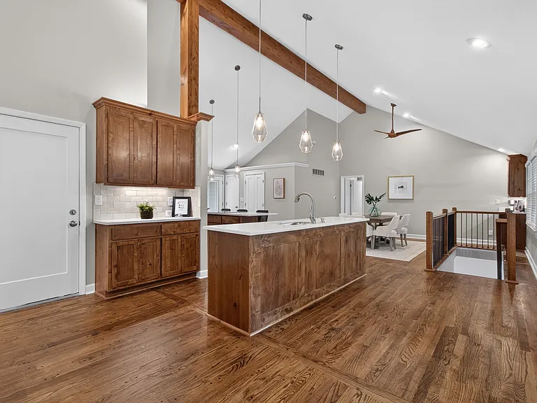 6232 Woodson Rd — Photo 7