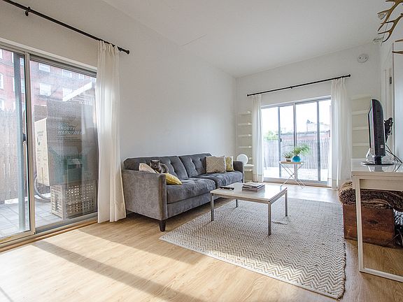 3rd image of 200 Franklin St #3
