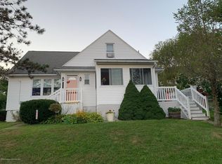 833 Brook St, Dickson City, PA 18519