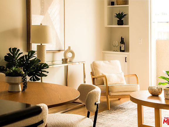 5th image of 4060 Glencoe Ave APT 302