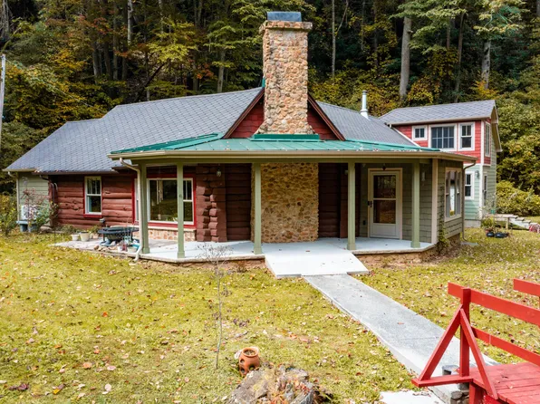 860 Flat Ridge Rd, Sugar Grove, VA 24375