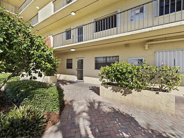 7420 S Ocean Blvd #113 — Photo 27