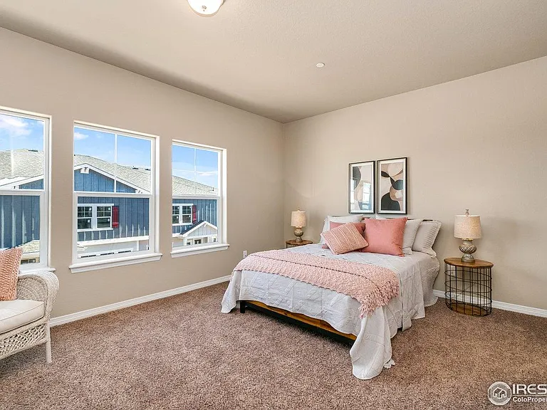 2473 Crown View Dr #5 — Photo 11