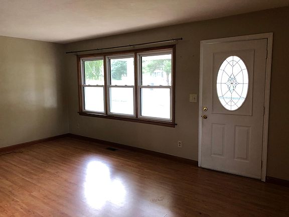 2nd image of 1202 Carolina Ave