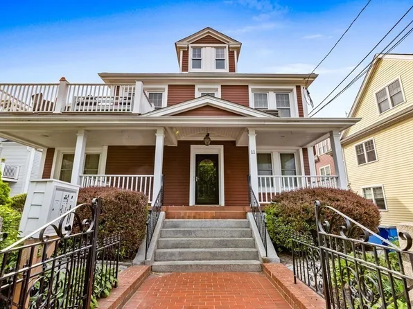 9 Park St #8, Boston, MA 02122