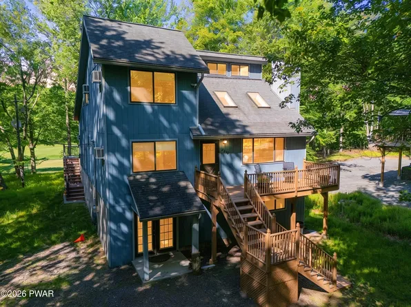 2979 Wedge Rd, Lake Ariel, PA 18436