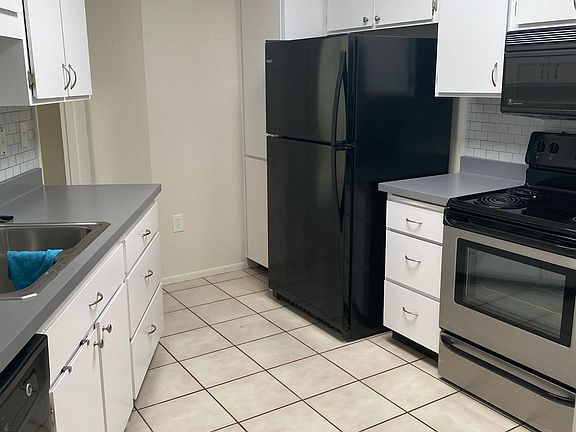 5th image of 10122 W Campana Dr