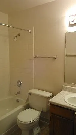 2135 Goss Cir W #3 — Photo 6