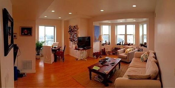 3rd image of 1 Cityview Ln Unit 714