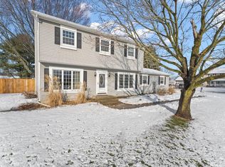 172 Rock Creek Rd, Valparaiso, IN 46383