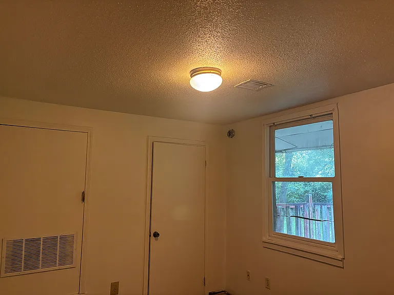 9529 W Main St — Photo 6