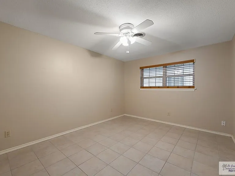 1500 Palm Valley Dr — Photo 15