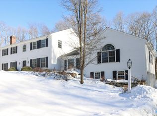 17 Tall Oaks Rd, Wilton, CT 06897
