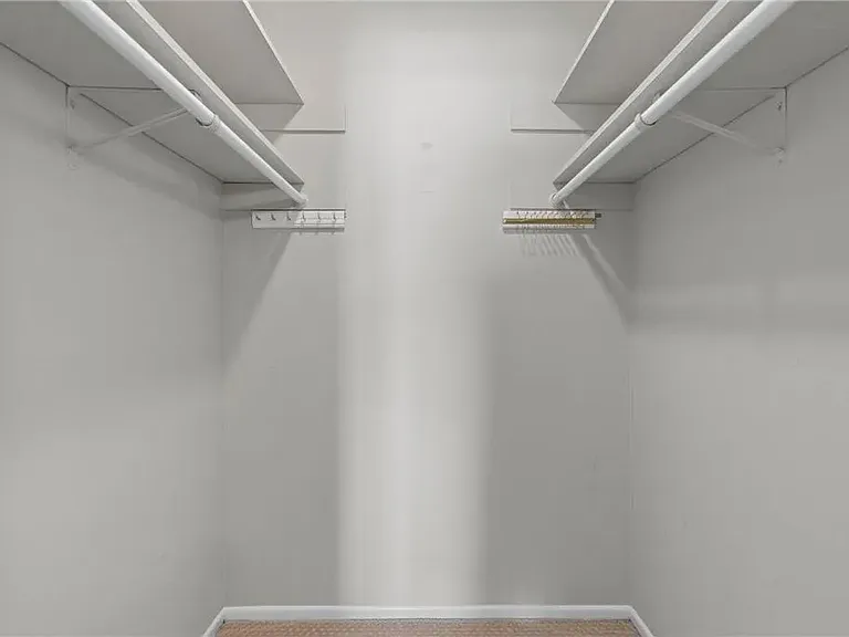 Walk-In Closet Master Bedroom