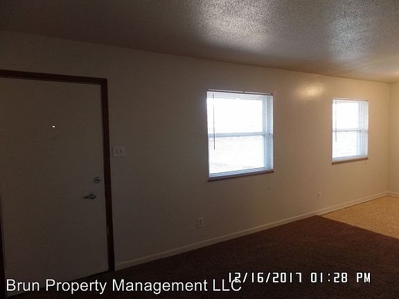 4th image of 2716 Holbrook Dr APT 07