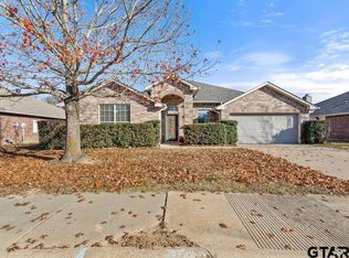 5821 Thompson Pl, Tyler, TX 75707