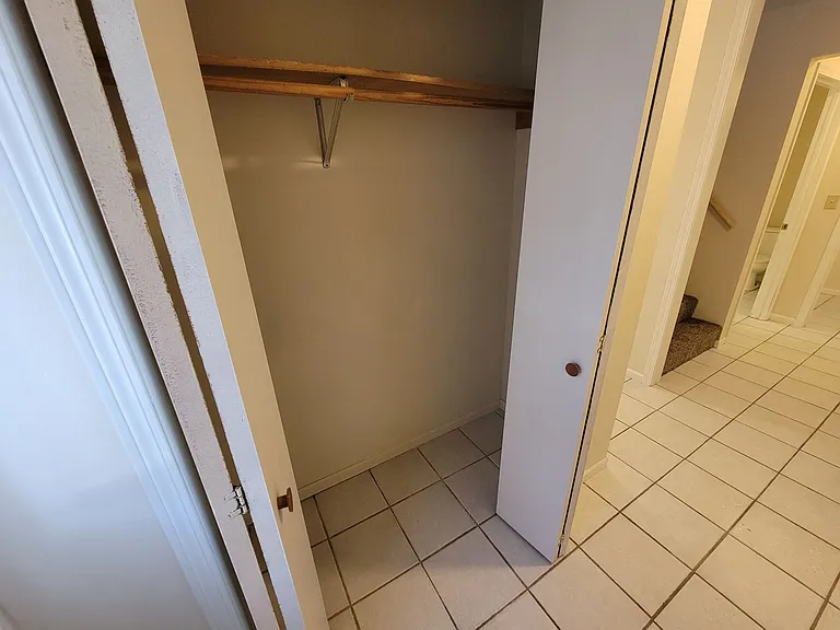 1008 Dutchman Dr — Photo 15