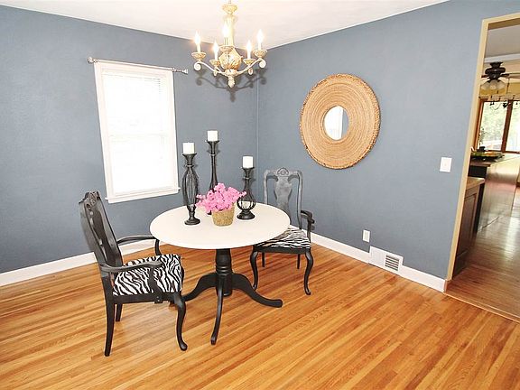 5th image of 2107 Cumberland St