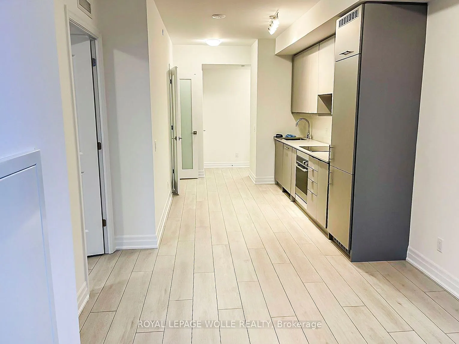 2 bed, $2,350 — Photo 4