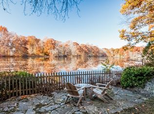 12 Dogwood Ln, Madison, CT 06443