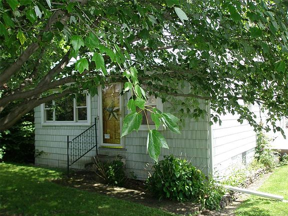 3rd image of 602 Hill Ave