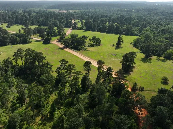 2268 S Fm 1486, Montgomery, TX 77316