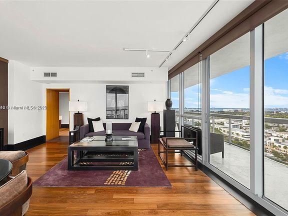 3rd image of 101 20th St #2507