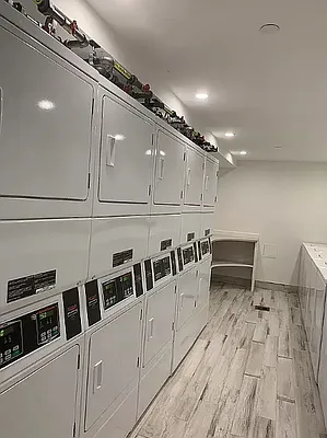 Rented by Avenues Real Estate | media 17