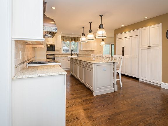 5th image of 26 Partridge Dr