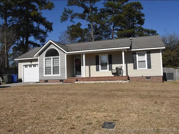 4512 Park Knoll Ln, Fayetteville, NC 28304