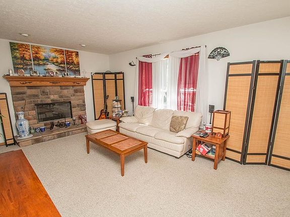 4th image of 3933 Moreland Ave