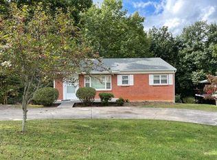 4087 Sunset Dr, Martinsville, VA 24112