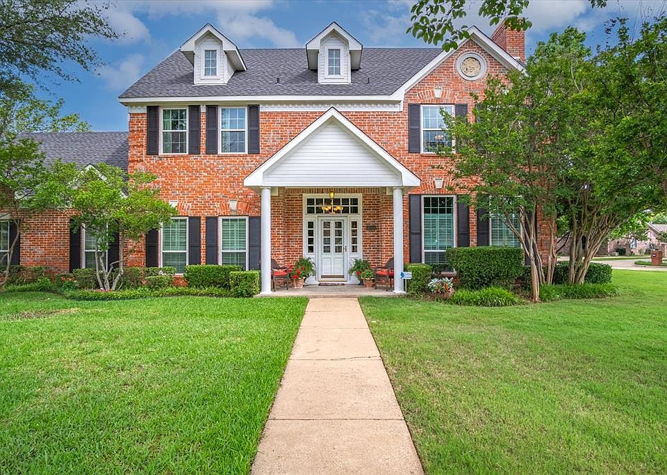 1st image of 1004 Heatherwood Dr