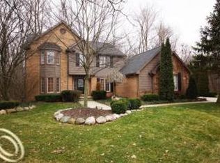 2679 Hunters Ct, Canton, MI 48188
