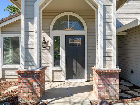 5th image of 736 Notre Dame Drive