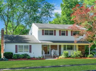 681 Chestnut St, Long Hill Twp., NJ 07980