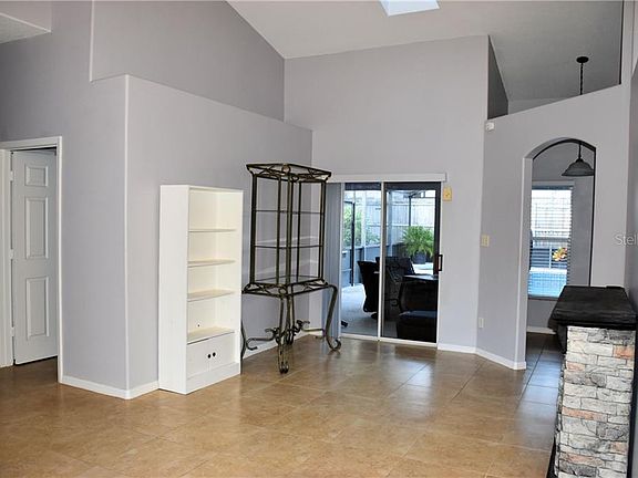 5th image of 15921 Mercott Ct