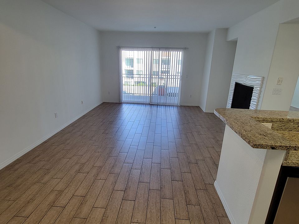 1st image of 11923 Kling St #104