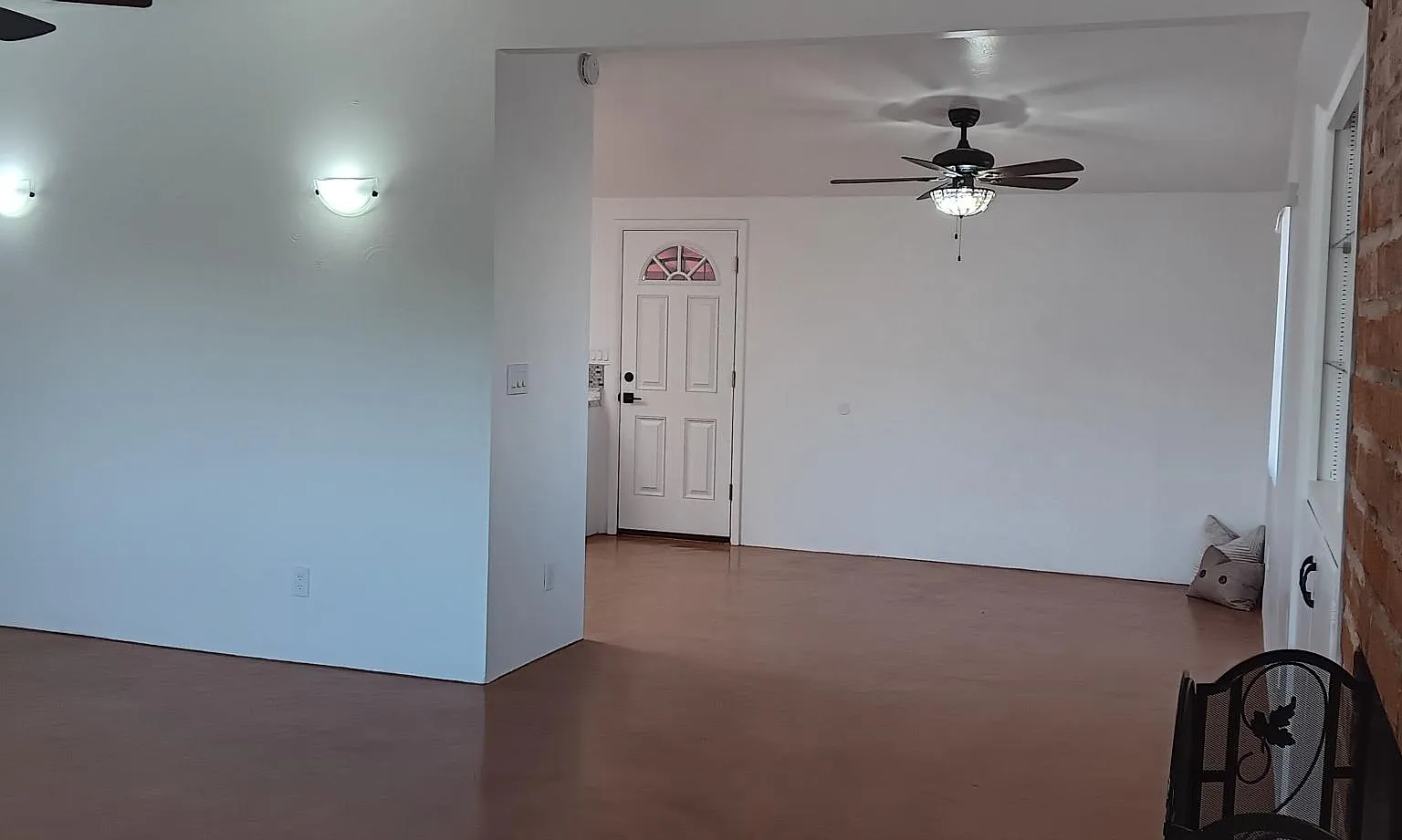 3 bed, 1.5 bath, 1525 sqft, $1,895 — Photo 2