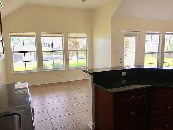 5th image of 112 Tammy Dr