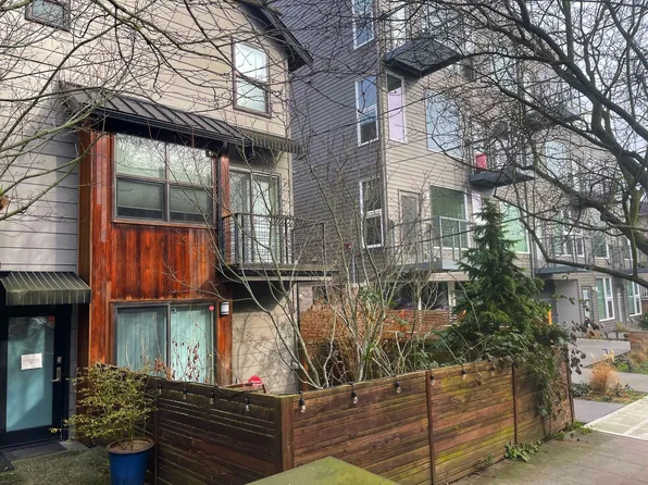 6828A Oswego Pl NE, Seattle, WA 98115