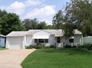 220 Edgemoor St, Derby, KS 67037