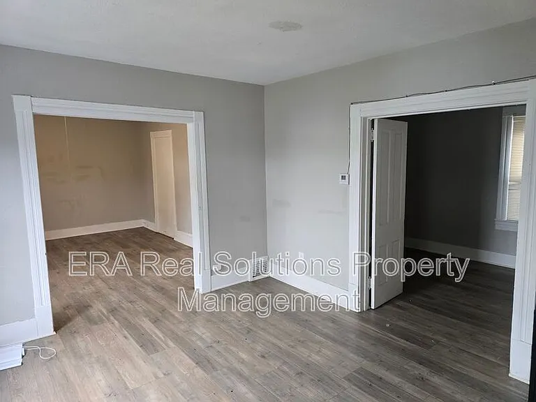 3721 W 33rd St — Photo 16