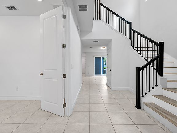 4th image of 7401 Alpine Butterfly Ln