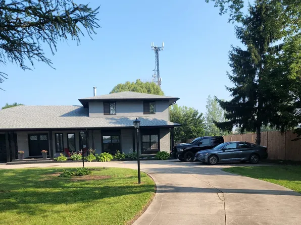 1988 River Rd, London, ON N5W 6C2