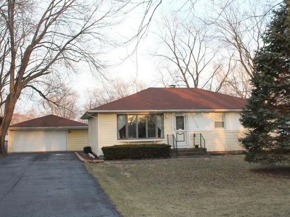 7715 Dakota St, Merrillville, IN 46410