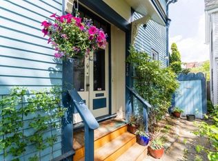 218 Windsor St #2, Cambridge, MA 02139