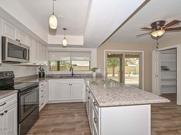 5th image of 3957 W DESERT HILLS Drive