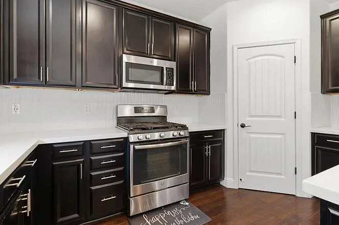 510 E Albertina Ave — Photo 13
