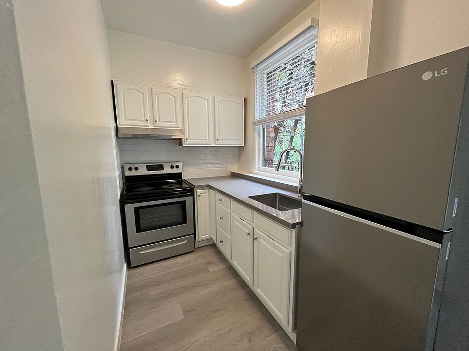 1st image of 726 Bush St APT 305